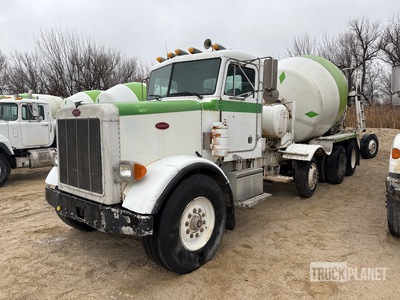 1990 Peterbilt 357 10x4 Camion hormigonera