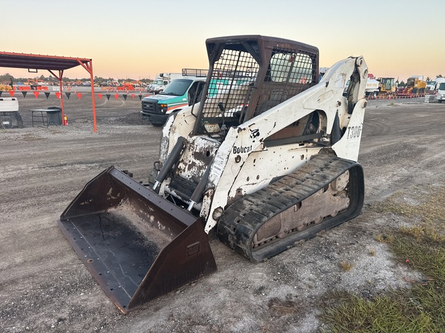 2004 Bobcat T300 Compact Track Loader
