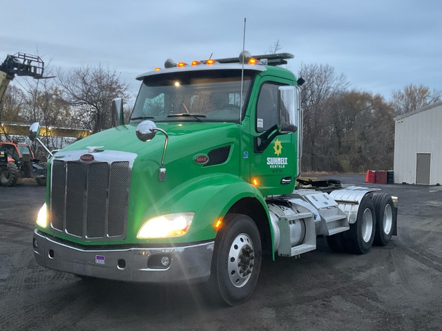 2020 Peterbilt 579 6x4 T/A Day Cab Truck Tractor