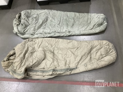 (80) Sleeping Bags