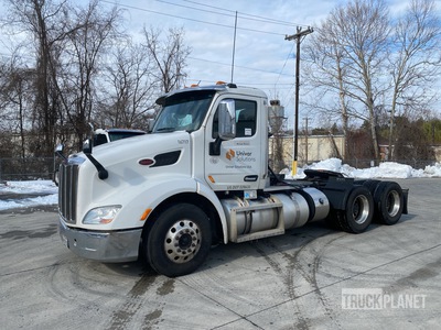 2016 Peterbilt 579 6x4 T/A Day Cab Truck Tractor