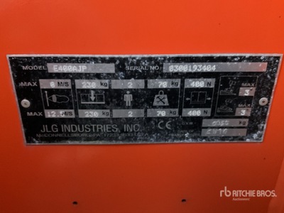 2014 JLG E400AJP Articulating Boom Lift