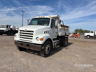 2005 Sterling L7500 4x2 Camion à benne essieu simple