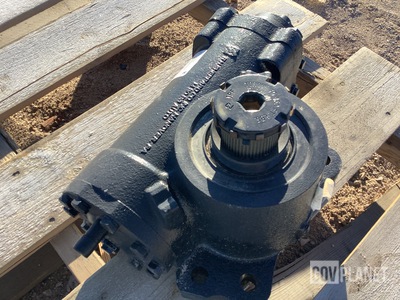 International 3679944C91 Steering Gear