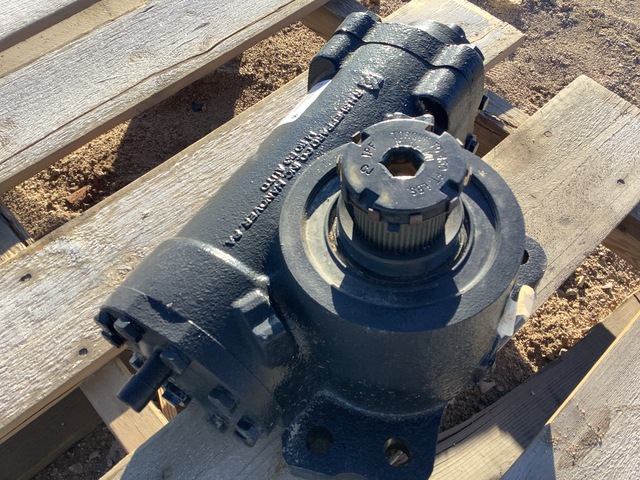 International 3679944C91 Steering Gear