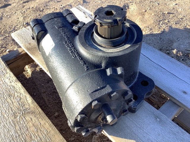 International 3679944C91 Steering Gear