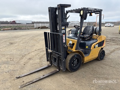 Cat GP25N 4500 lb Cushion Tire Chariot Élévateur