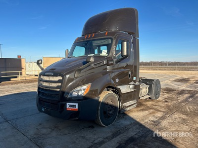 2019 Freightliner Cascadia 116 4x2 S/A Day Cab Truck Tractor (Inoperable)