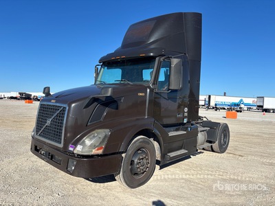 2015 Volvo VNL 4x2 S/A Day Cab Truck Tractor