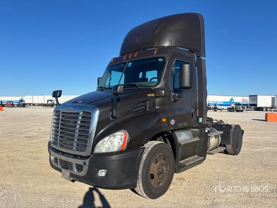 2017 Freightliner Cascadia 113 4x2 S/A Day Cab Truck Tractor