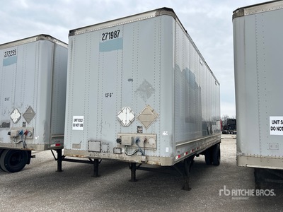 2013 Stoughton DVW-285S-C-WDG 28 ft x 102 in S/A Remolque de furgoneta