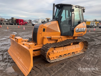 2013 Case 650L جرافة مجنزرة