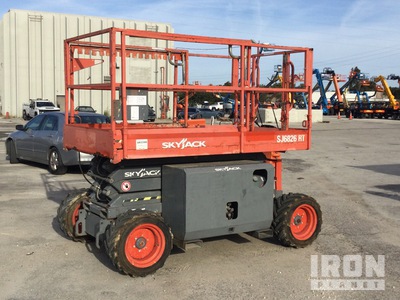 2019 Skyjack SJ6826RT Diesel 4x4 Ascenseur à ciseaux