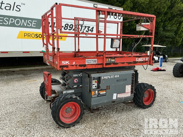 ELEVADOR TIJERA 2018 SKYJACK 6826RT