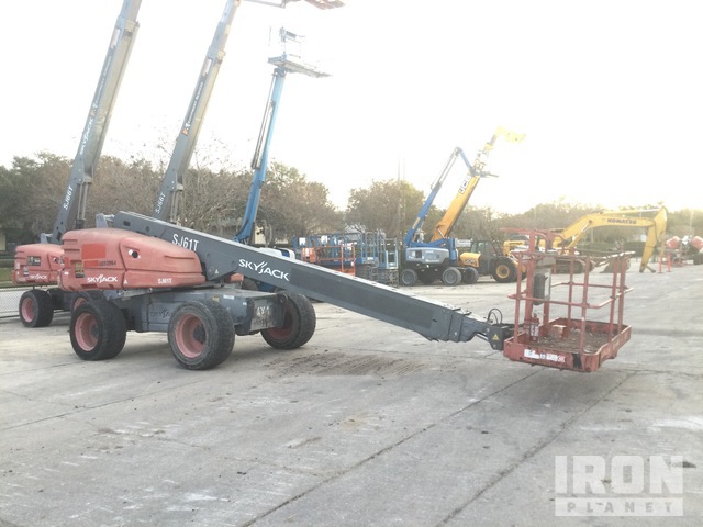 ELEVADOR TELESCóPICO 2016 SKYJACK 4WD SJ61T