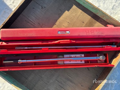 Quantity of (3) 3/4 in Torque Wrench