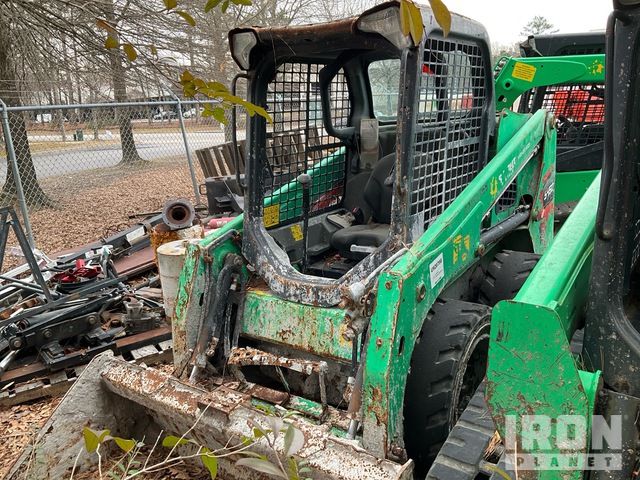 MINI CARGADOR SOBRE RUEDAS 2022 BOBCAT LOADER