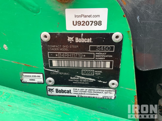 MINI CARGADOR SOBRE RUEDAS 2022 BOBCAT LOADER
