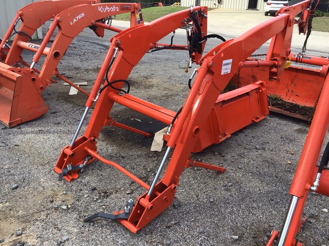 Kubota LA526 Front Loader Attachment