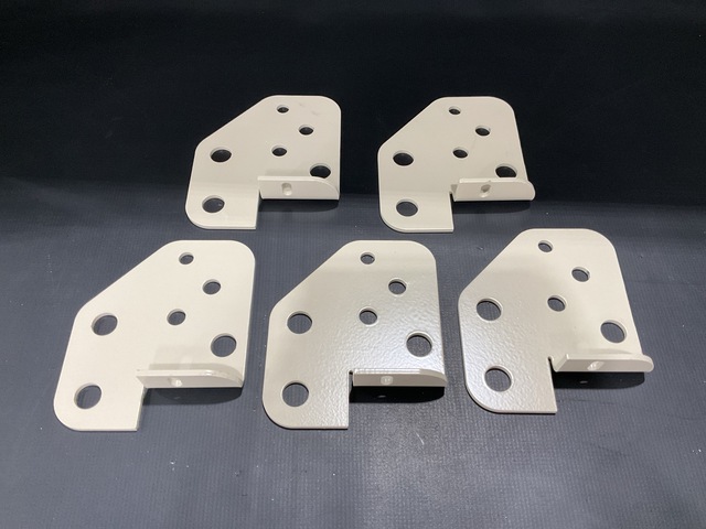 (11) Oshkosh 3480809 Mounting Brackets