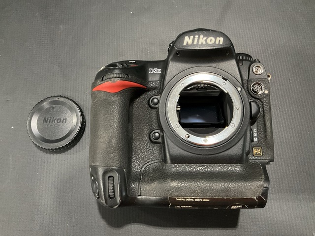 Nikon D3X Digital Camera Nikon D3X Digital Camera