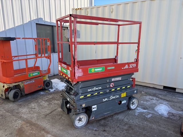 2017 Skyjack SJIII 3219 Electric Scissor Lift 2017 Skyjack SJIII 3219 Electric Scissor Lift