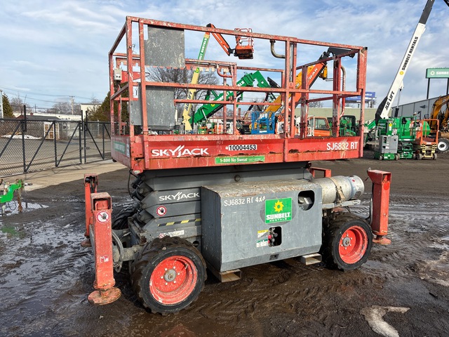 2014 Skyjack SJ6832 RT Dual Fuel 4x4 Scissor Lift 2014 Skyjack SJ6832 RT Dual Fuel 4x4 Scissor Lift