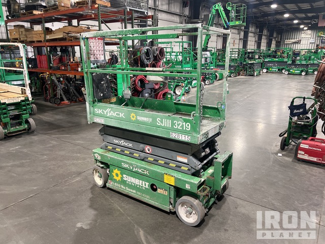 ELEVADOR TIJERA 2014 SKYJACK SJIII3219