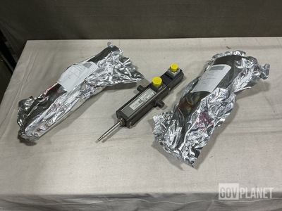 (6) Exlar 38920 Mechanical Actuators