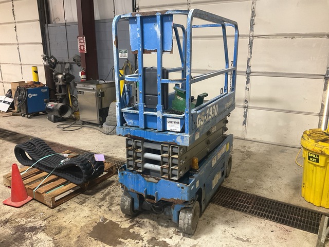2014 Genie GS-1930 Electric Scissor Lift