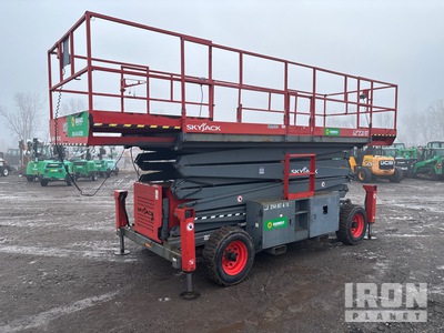 2016 Skyjack SJ9250RT Diesel 4x4 Scissor Lift