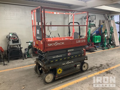 2014 Skyjack SJIII 3219 Electric Scissor Lift