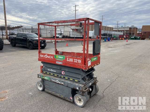 ELEVADOR TIJERA 2015 SKYJACK SJIII3219