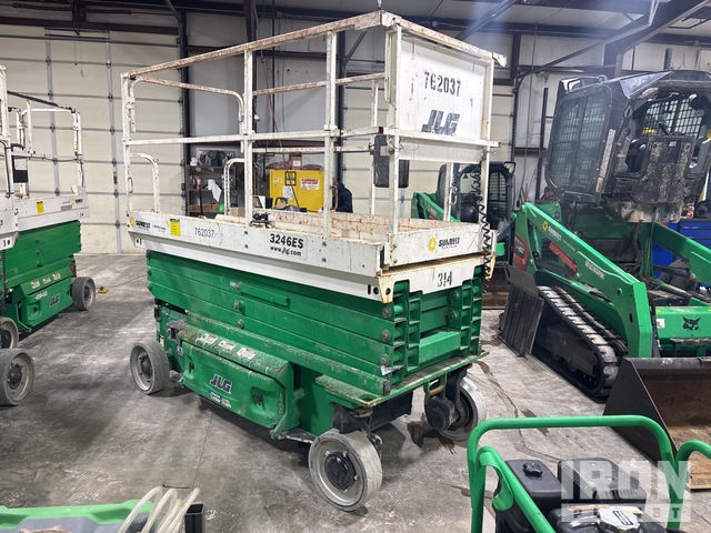 2015 JLG 3246ES Electric Scissor Lift in Owensboro, Kentucky, United ...