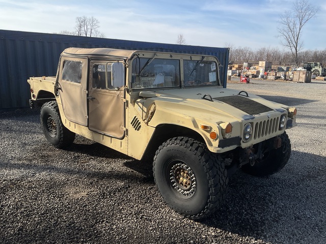 2007 AM General M1097R1 HMMWV 4 Door Soft Top w/Truck Body 2007 AM General M1097R1 HMMWV 4 Door Soft Top w/Truck Body
