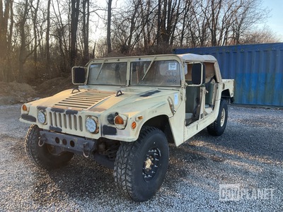 2007 AM General M1097R1 HMMWV 4 Door Soft Top w/Truck Body