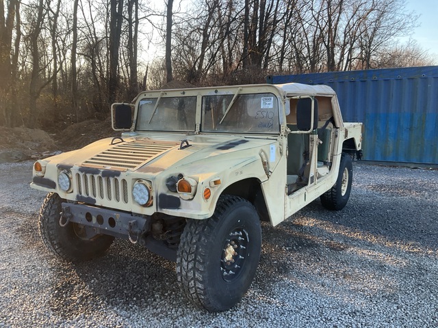 2007 AM General M1097R1 HMMWV 4 Door Soft Top w/Truck Body