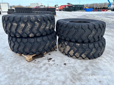 Quantity of (4) Taihao 20.5x25 E3/L3 إطارات المعدات (Unused)