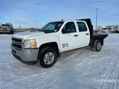 2013 Chevrolet Silverado 2500HD 4x4 Crew Cab Pritsche-Lkw