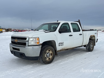 2013 Chevrolet Silverado 2500HD 4x4 Crew Cab Pickup