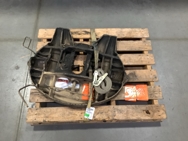 Holland Fifth Wheel Assembly