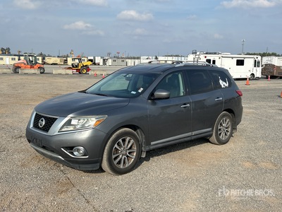 2015 Nissan Pathfinder SL 2WD SUV