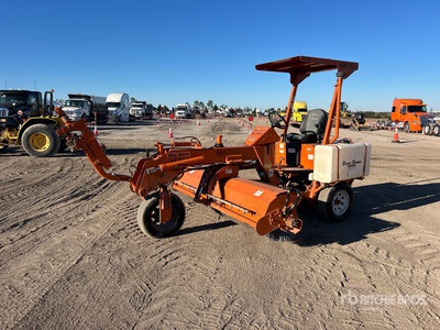 2022 Broce BB250B Self-Propelled Broom