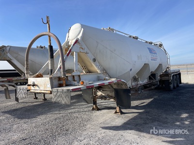 1978 Fruehauf HAB F2 J 985 Tri/A Tanker Trailer