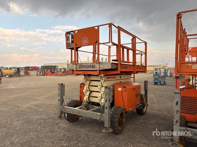 2017 Snorkel S3370RT 4x4 Diesel Podnośnik nożycowy