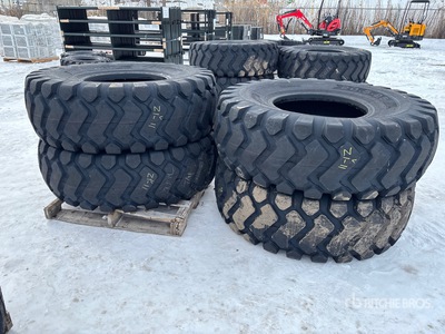 Quantity of (4) Taihao 20.5x25 E3/L3 إطارات المعدات (Unused)