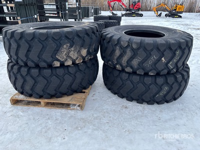 Quantity of (4) Taihao 20.5x25 E3/L3 إطارات المعدات (Unused)