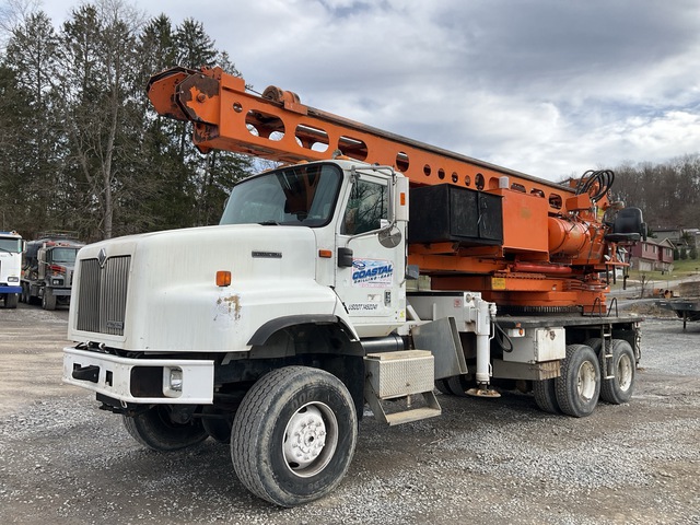 Texoma 700 on 1999 International 5600i 6x6 Drill Truck