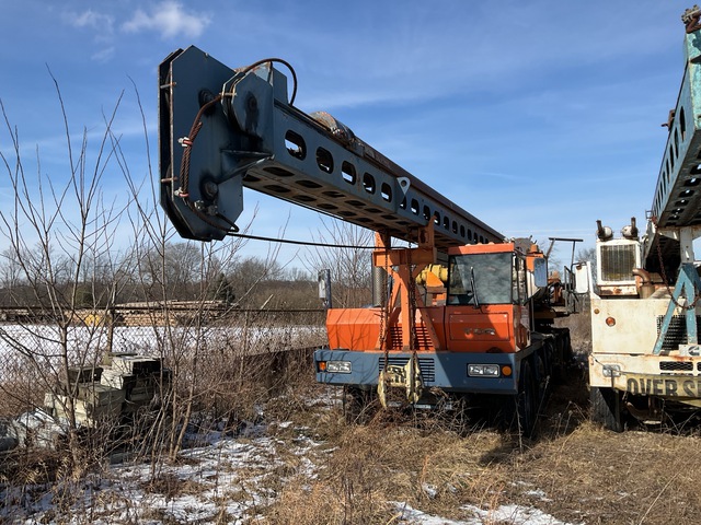 Texoma Taurus XL-80 on 2001 Tor Truck Corp DR84100 8x4 Twin-Steer Drill Truck (Inoperable)