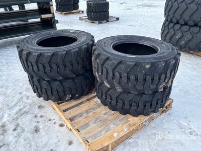 Quantity of (4) Taihao 12-16.5 إطارات المعدات (Unused)